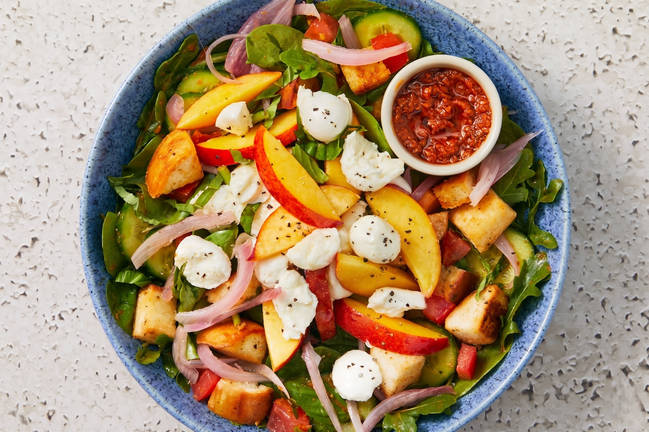 Bocconcini and Nectarine Summer Salad