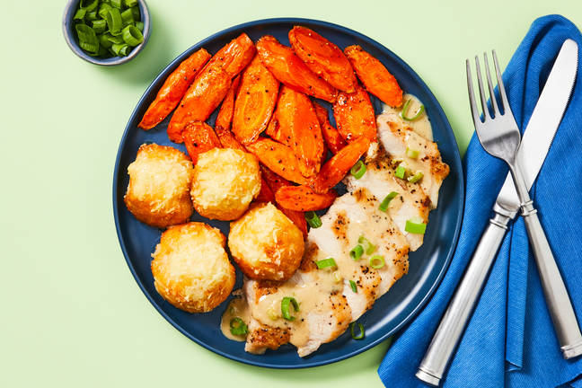 Scallion Pork & Cheesy Garlic Rolls