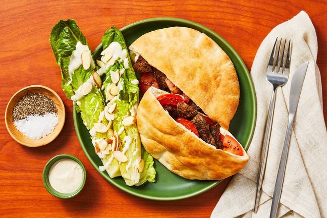 Garlicky Steak Pitas