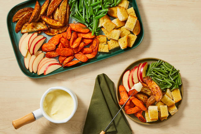 Cheddar-Mozz Fondue Board