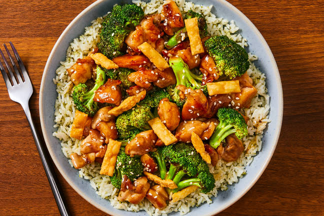 Low-Lift Sweet & Spicy Sesame Chicken Bowls