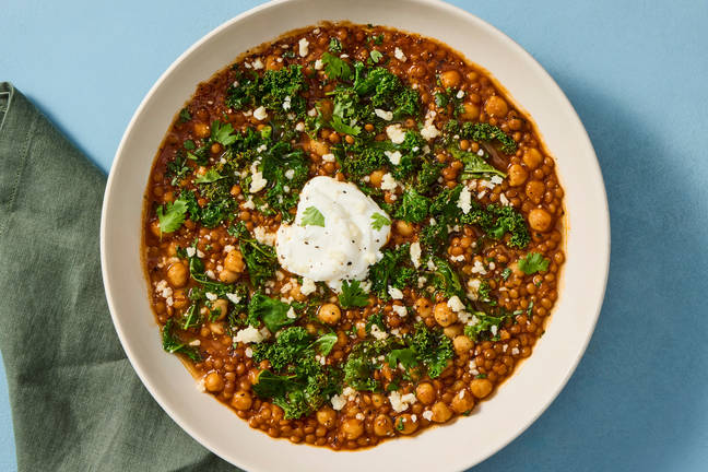 One-Pot Lentil & Chickpea Curry Soup 