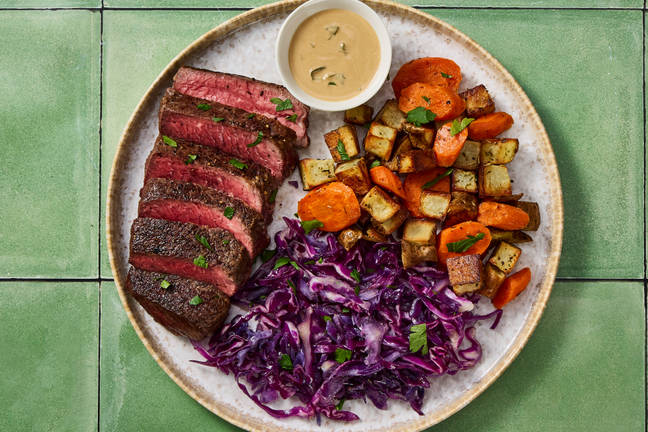 Seared Steak & Creamy Blue Cheese Sauce