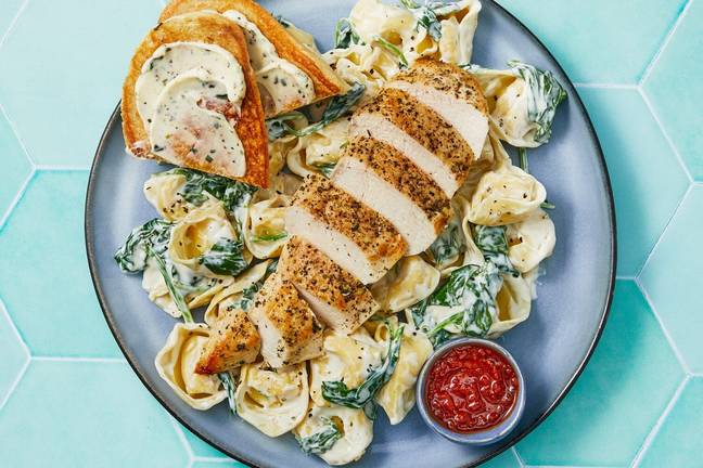 Tortelloni with Sun-Dried Tomato Organic Chicken