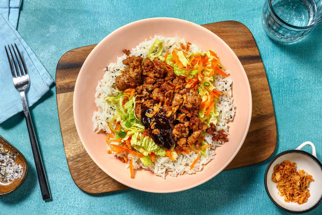 Bols de riz au bœuf à la sauce hoisin