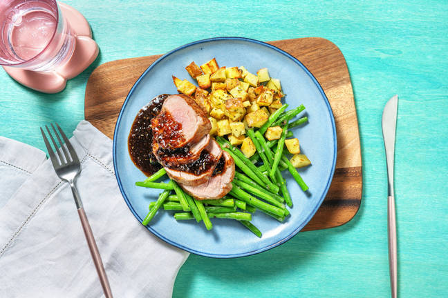 Varkenshaas met aardbei-balsamicosaus