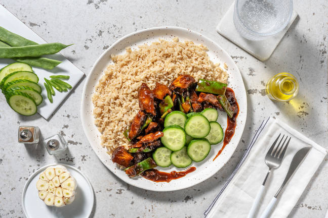 Caraïbisch geïnspireerde pindastoof met vegetarische kipstukjes