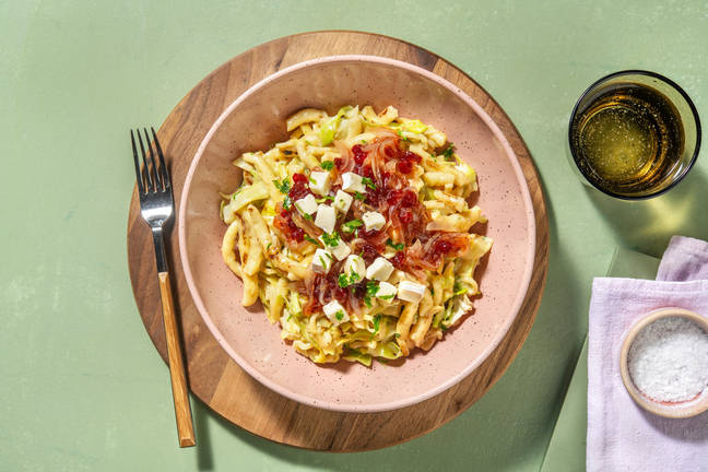 Spätzle in Camembert-Creme-Soße 