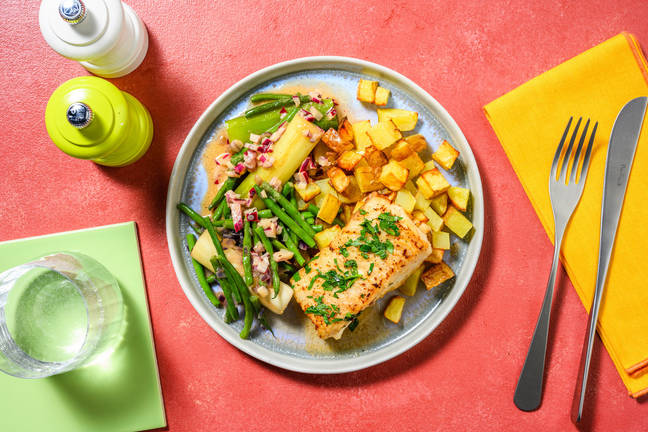 Kabeljauwfilet in knoflookbotersaus