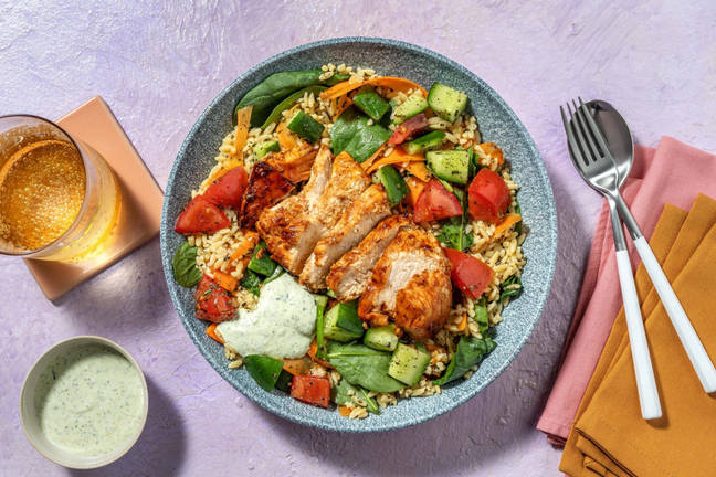 Græsk inspireret kyllingesalat