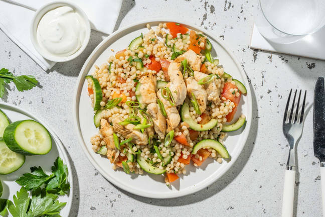 One-Pot: Hähnchen-Perlencouscous-Salat