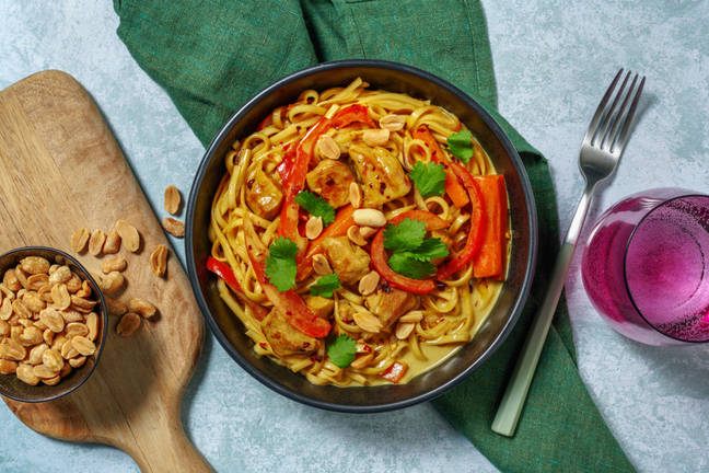 Asiatisk fläskkotlett och krämiga nudlar