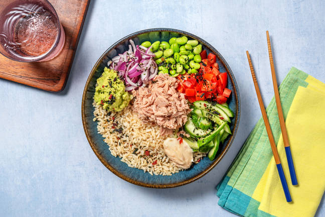 Tonijnbowl met sojabonen en guacamole