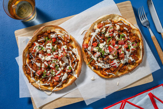 Pizza sur pain plat libanais au haché végé