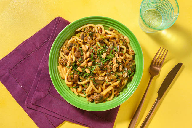 Udonnoedels met rundergehakt in teriyaki-mascarponesaus