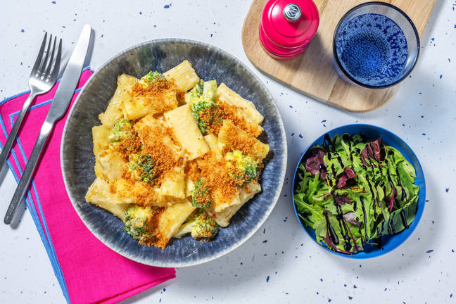 Cheesy Broccoli Pasta Bake