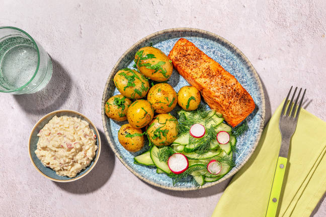 Ovnbagt laks og karry-æbleremoulade