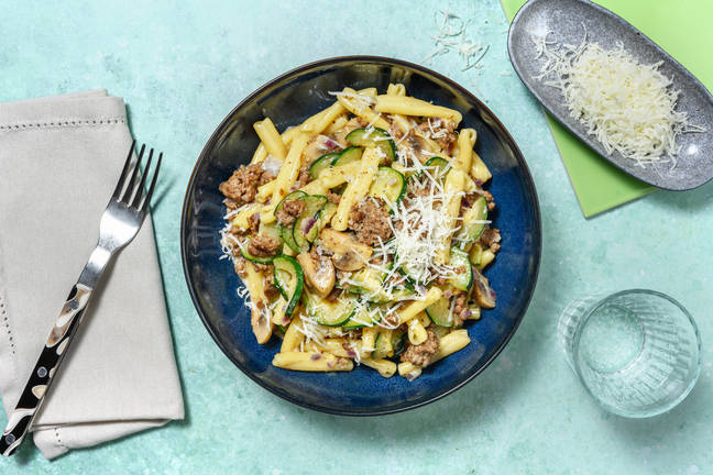 Casarecce « alla ragù bianco »