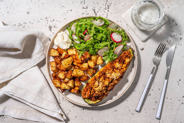 Vegetarisk ragufylld zucchini 