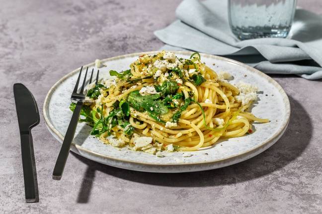 Italiensk pesto- og gedeost-spaghetti