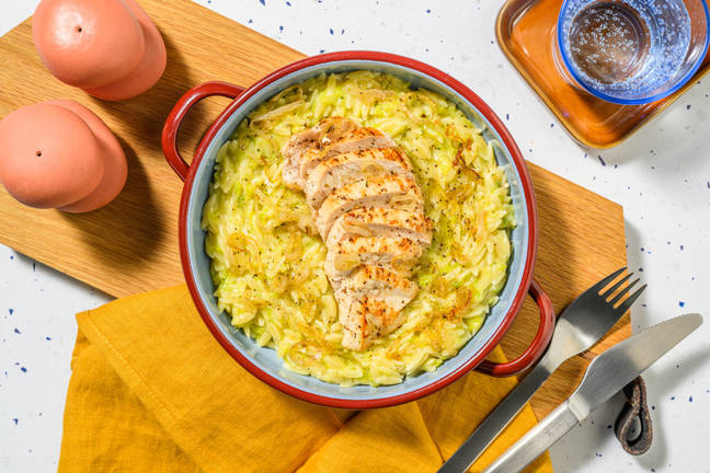 Orzotto: risotto rápido de orzo con pollo
