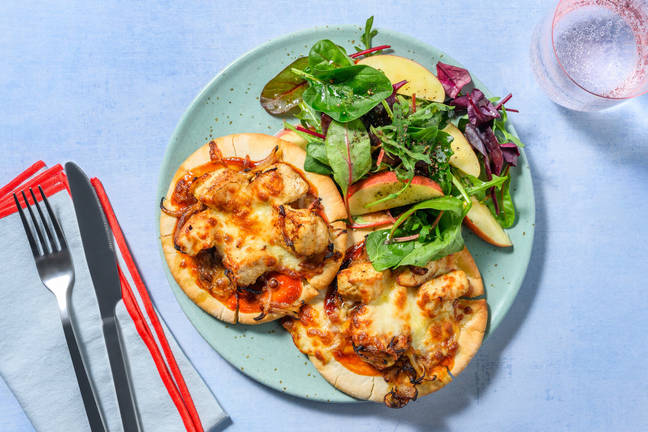 Quick BBQ Chicken Mini Flatbread Pizzas