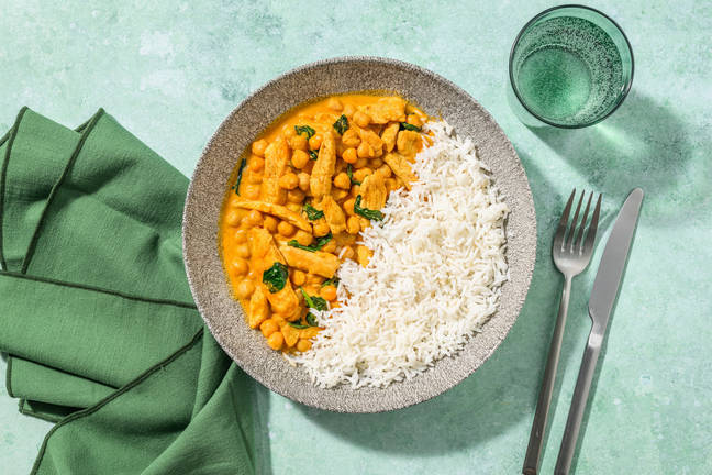 Cremiges Hähnchencurry mit Kichererbsen