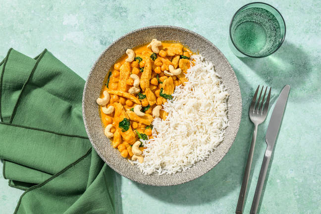 Cremiges Hähnchencurry mit Kichererbsen