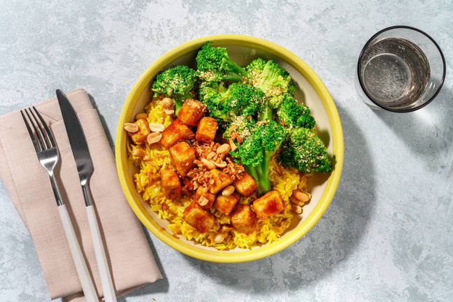 Sweet & sticky Tofu mit Erdnüssen