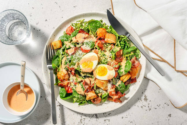 Smart BLT Salad with Eggs