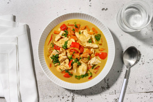 Thaiinspireret kylling-kokosmælksuppe
