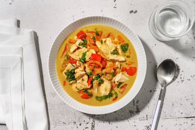 Thaiinspireret kylling-kokosmælksuppe
