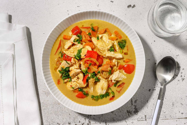 Thaiinspireret kylling-kokosmælksuppe
