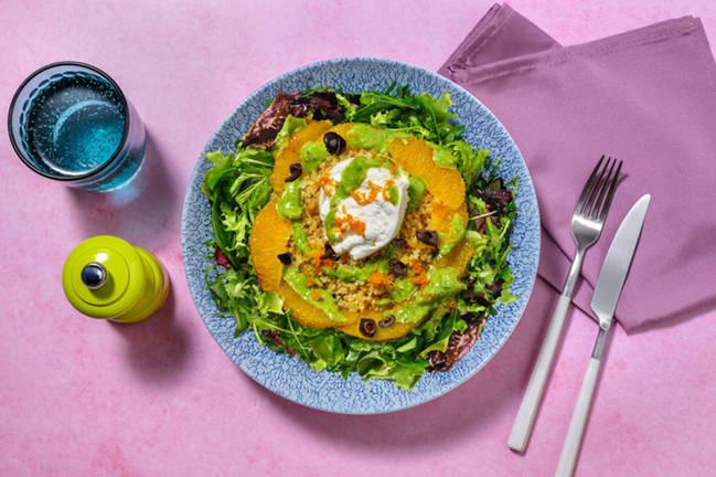 Ensalada de bulgur con burrata italiana y naranja