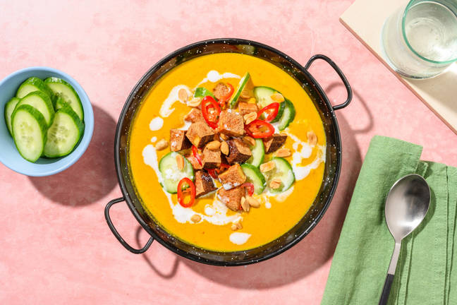 Zuppa fak tong di zucca, tofu e burro di arachidi