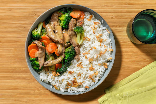 Mild Coconut Satay Beef & Garlic Veggies 