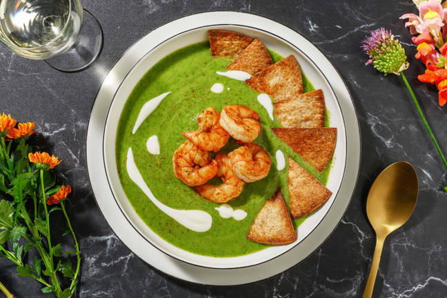 Gamberoni Cajun su gazpacho verde e yogurt