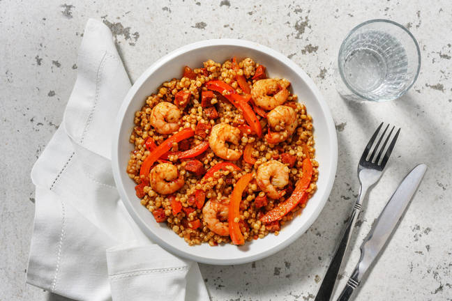 Sauté de crevettes, chorizo & couscous perlé