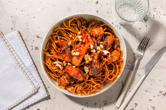 Wok peps de nouilles, poulet & cajous