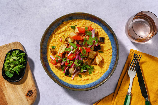 Färgglad dhal chaat-gryta