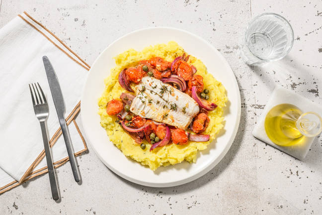 Lieu doré, purée & tomates cerises confites