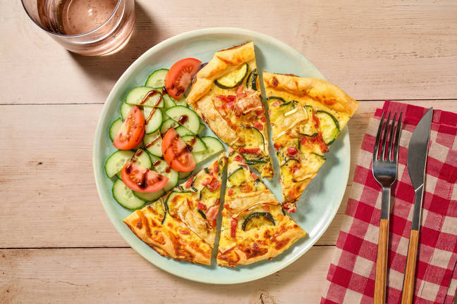 Tarte rustique camembert, lardons & courgette