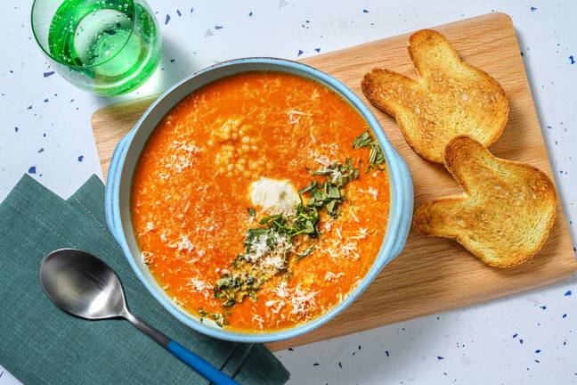Soupe de tomate et poivron & couscous perlé