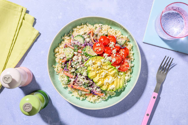 Mediterraner Perlcouscous-Salat mit Avocado