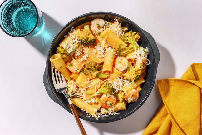 One-Pot Rigatoni mit Cajun Riesencrevetten