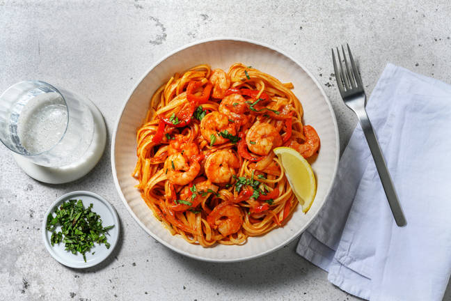 Linguine met knoflookscampi's in venkel-tomatensaus
