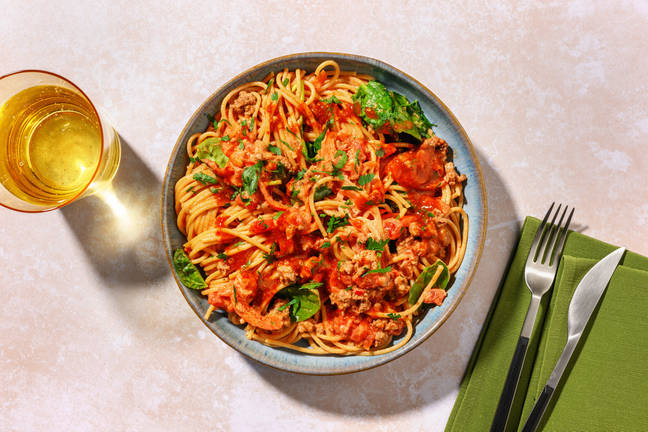 Romige spaghetti met rundergehakt en harissa