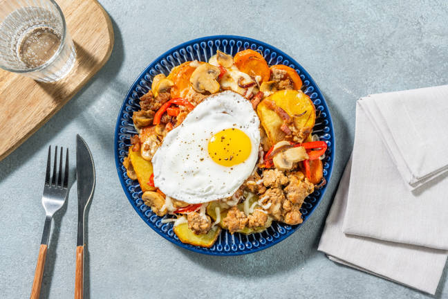 Tiroler gröstl met boerenworst en gebakken ei