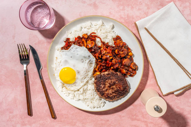 Hawaïaanse stijl hamburger met sticky champignons