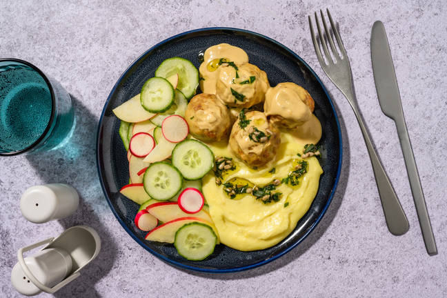 Svinekjøttboller i kremet fløtesaus